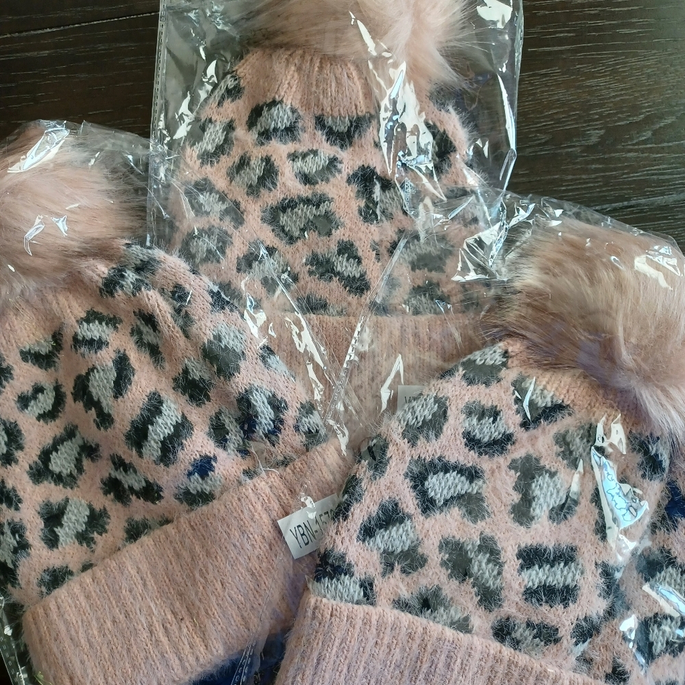 Blush Faux Fur Pompom Beanie - Picture 3 of 3